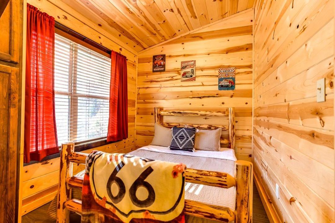 Route 66 Cabin Піджен-Фордж Номер фото