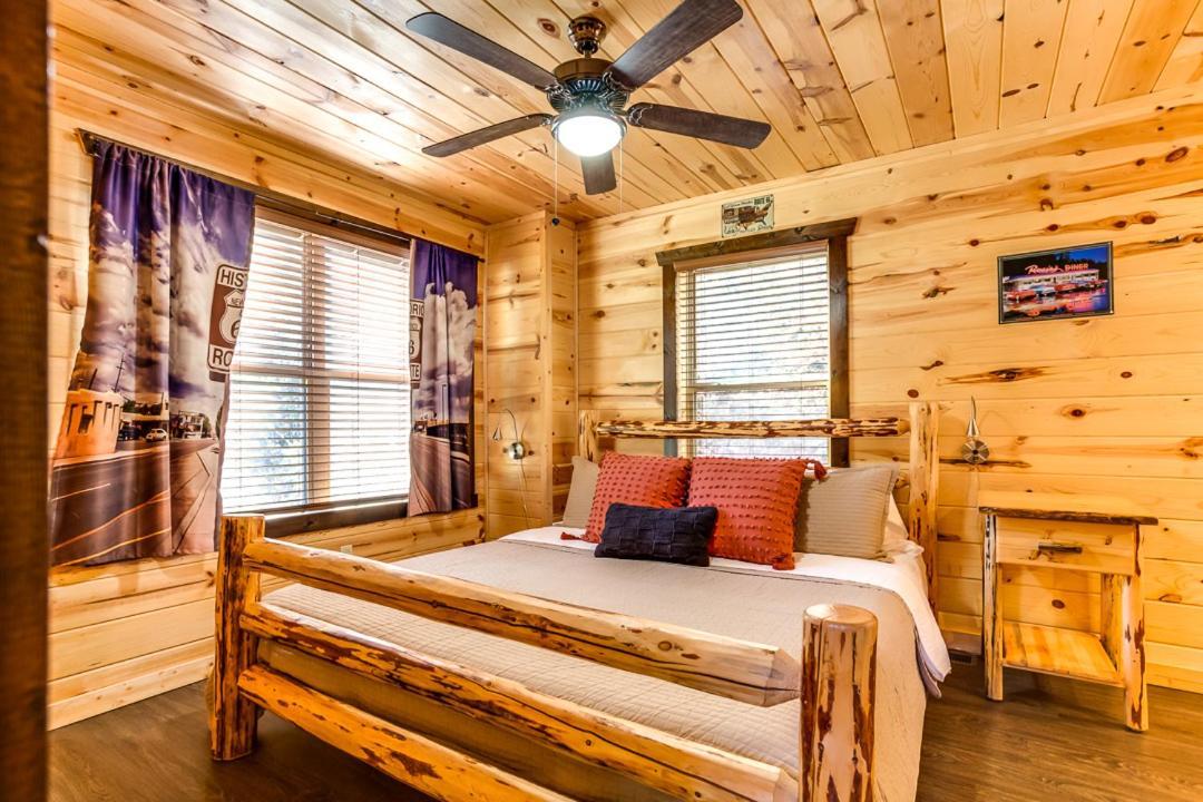 Route 66 Cabin Піджен-Фордж Номер фото